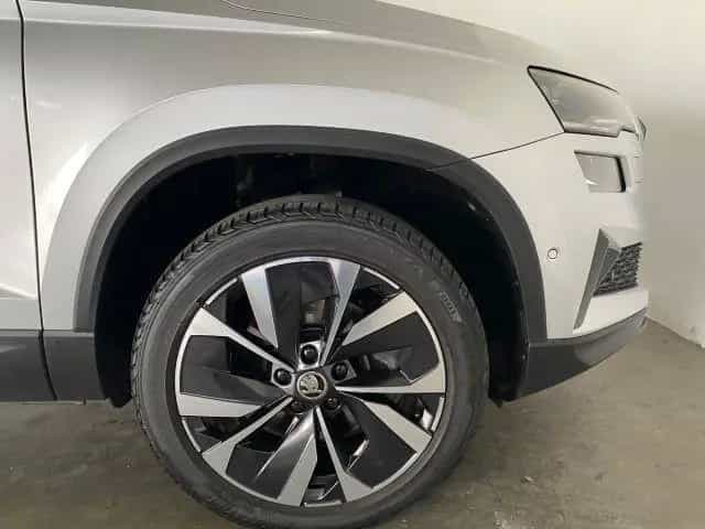 Skoda Karoq Style 1.5 TSI DSG NAVI+MATRIX+SHZ 01/2023-photo-3