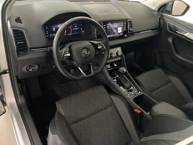 Skoda Karoq Style 1.5 TSI DSG NAVI+MATRIX+SHZ 01/2023-photo-5