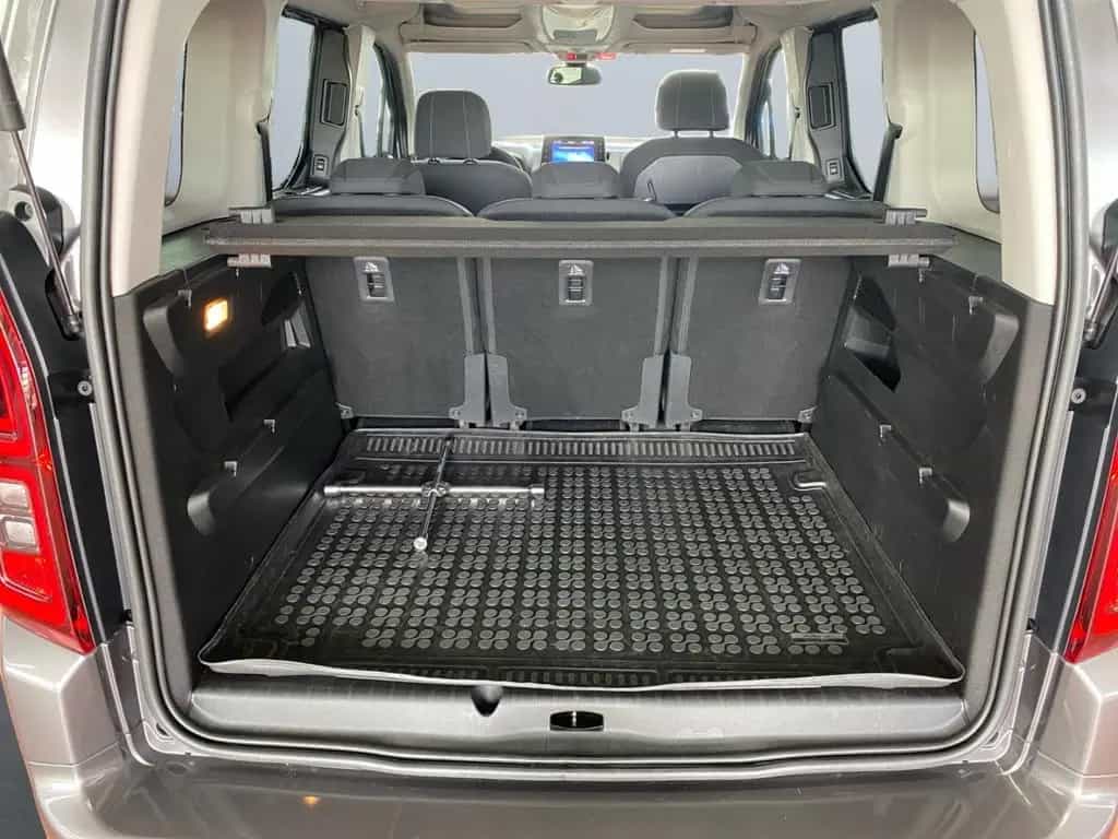 Toyota Proace City Verso 1.2 T L1 Executive *Pano*HUD* 03/2021-photo-16