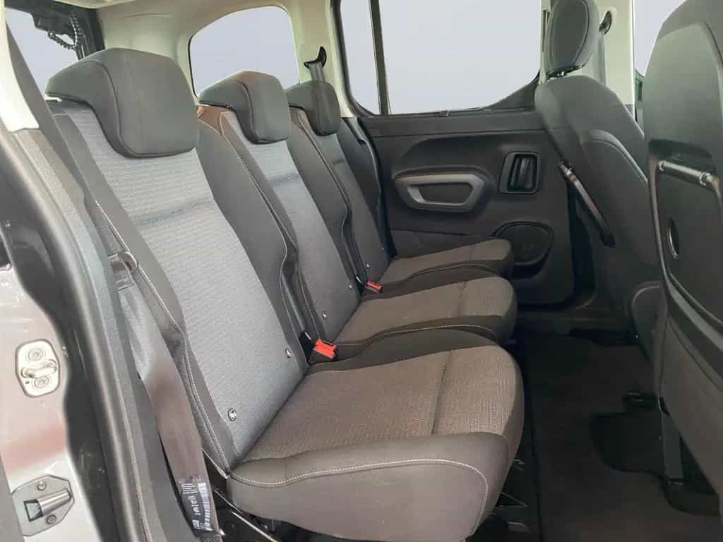 Toyota Proace City Verso 1.2 T L1 Executive *Pano*HUD* 03/2021-photo-18