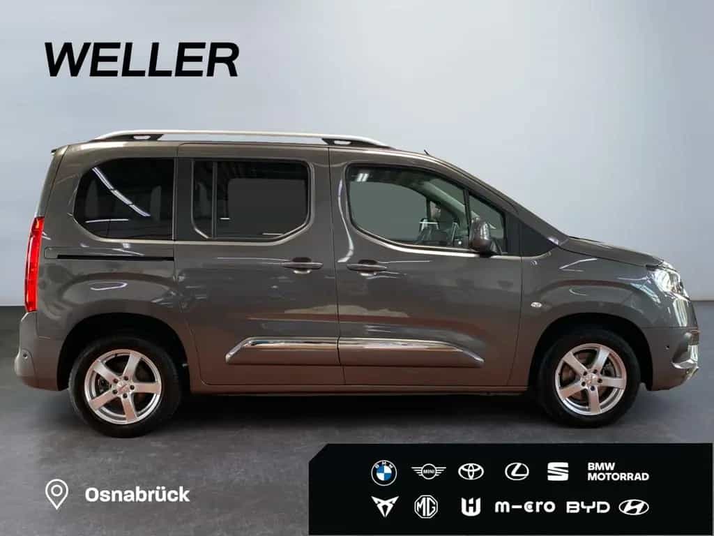 Toyota Proace City Verso 1.2 T L1 Executive *Pano*HUD* 03/2021-photo-9