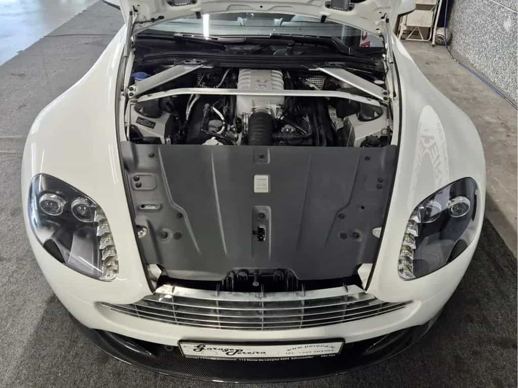 Aston Martin V8 Vantage EUROPA CARBON CUIR NAVI 03/2013-photo-9