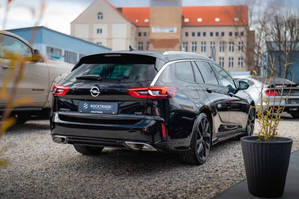 Opel Insignia B Sports Tourer GSi 4x4 *ACC*LED*HU*DAB 01/2018-photo-20