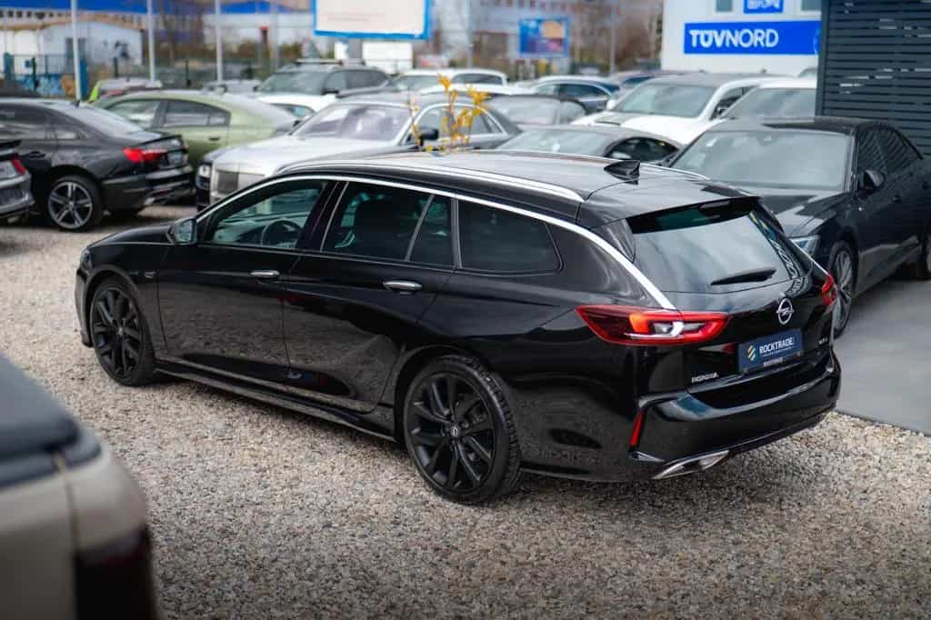 Opel Insignia B Sports Tourer GSi 4x4 *ACC*LED*HU*DAB 01/2018-photo-23