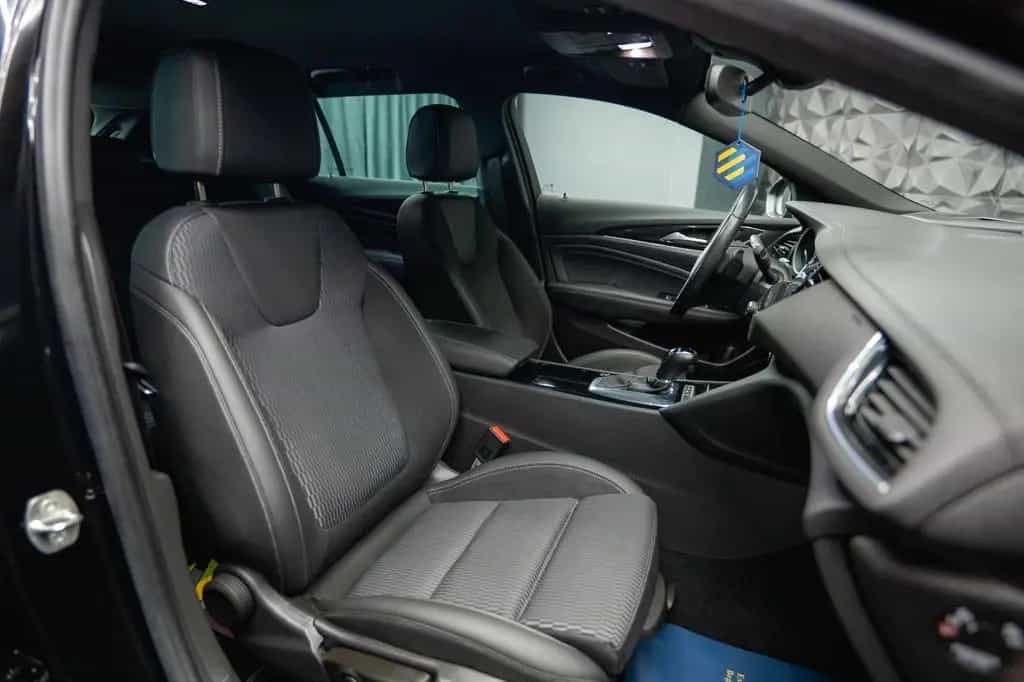 Opel Insignia B Sports Tourer GSi 4x4 *ACC*LED*HU*DAB 01/2018-photo-45
