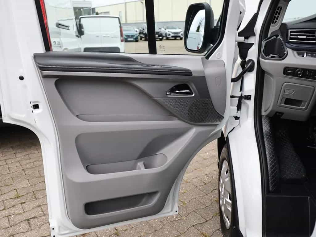 Maxus Deliver 7 Kasten L2H1 LED DAB Touch Klima Kamera null-photo-29