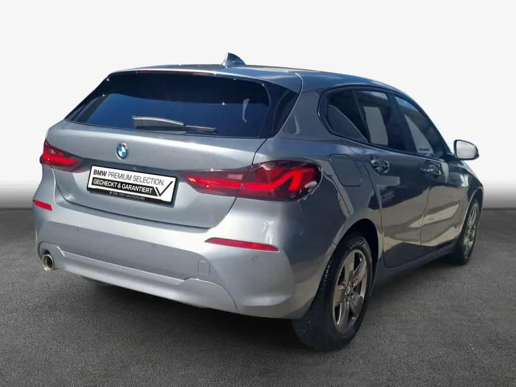 BMW 1 Series 118i Aut. Advantage LED Sitzhzg Fernlichtassist 10/2023-photo-1