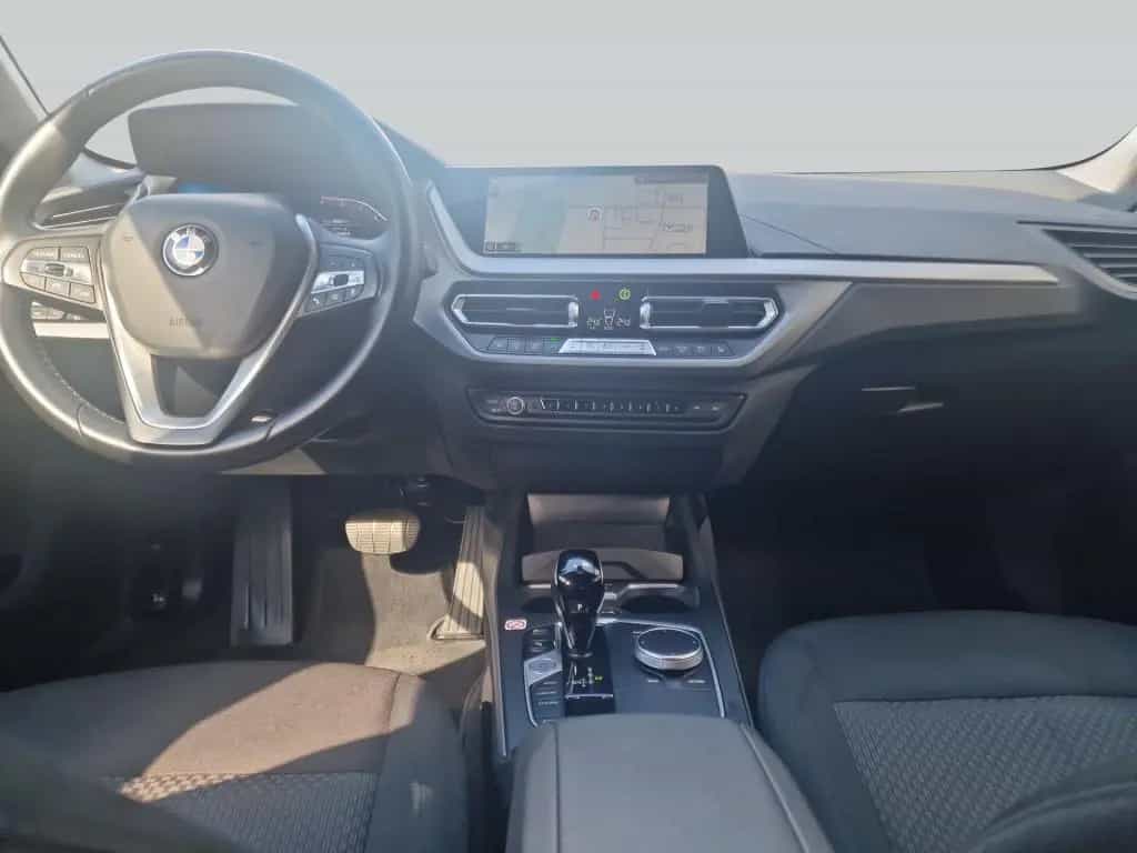 BMW 1 Series 118i Aut. Advantage LED Sitzhzg Fernlichtassist 10/2023-photo-15