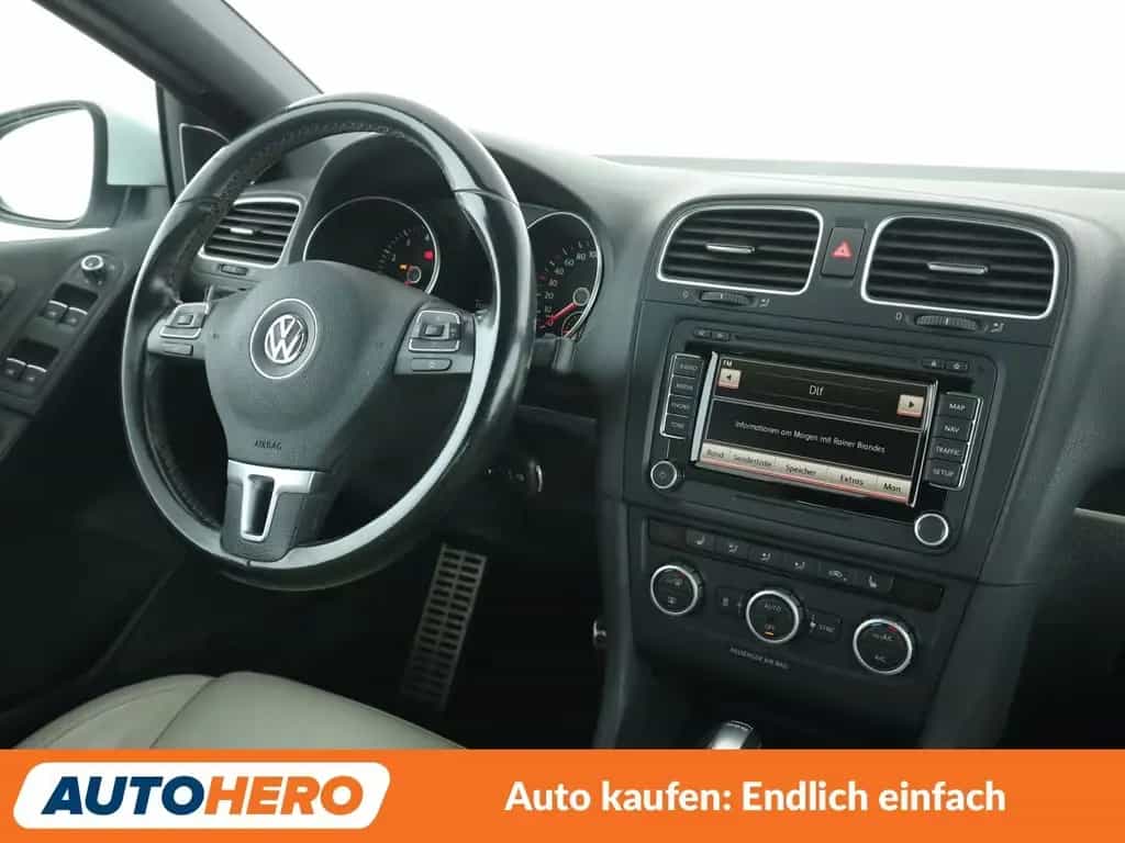 Volkswagen Golf 1.4 TSI Aut.*NAV*XENON*TEMP*CAM*PDC*SHZ*AHK*ALU* 03/2015-photo-12