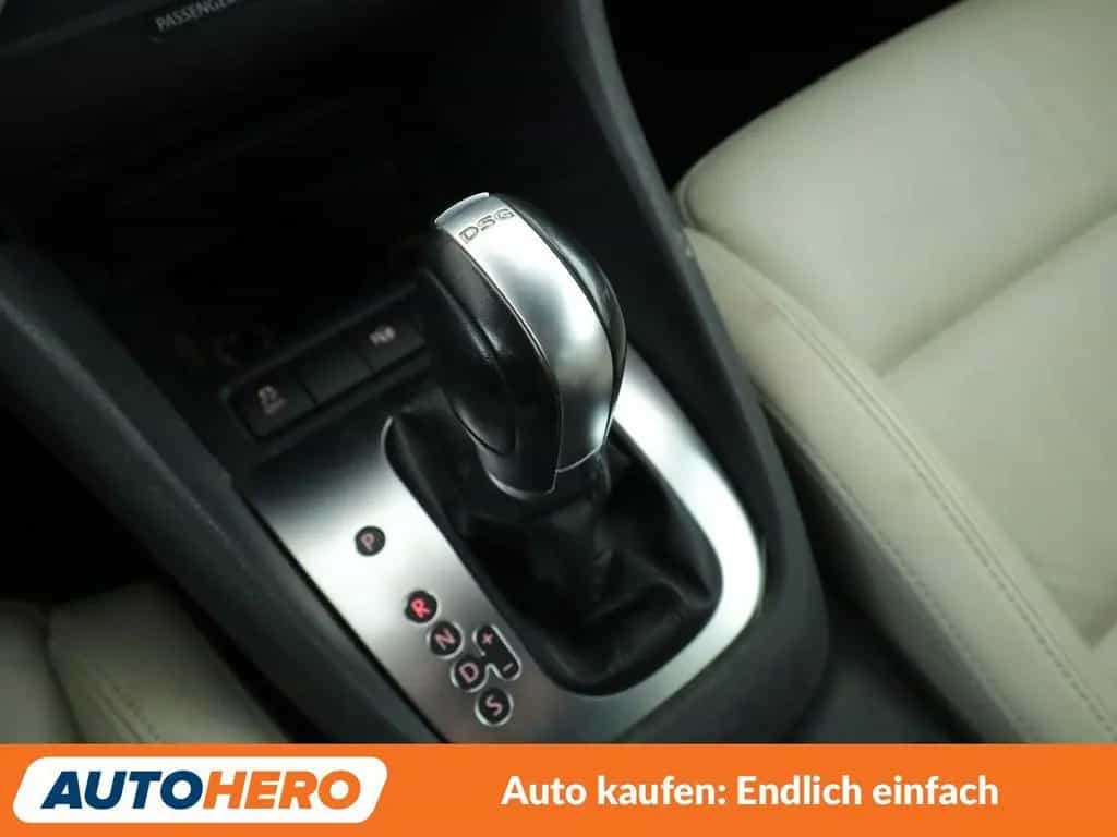 Volkswagen Golf 1.4 TSI Aut.*NAV*XENON*TEMP*CAM*PDC*SHZ*AHK*ALU* 03/2015-photo-24