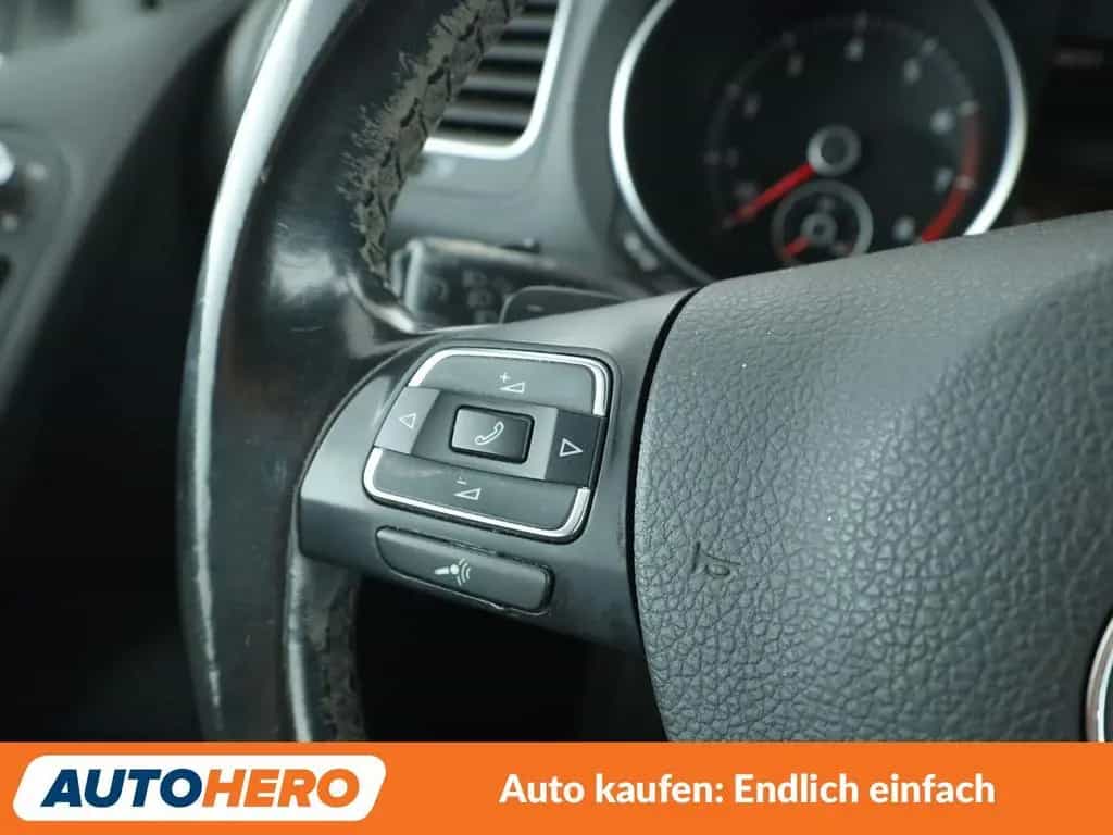 Volkswagen Golf 1.4 TSI Aut.*NAV*XENON*TEMP*CAM*PDC*SHZ*AHK*ALU* 03/2015-photo-27