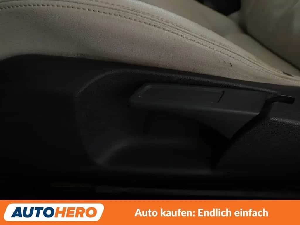 Volkswagen Golf 1.4 TSI Aut.*NAV*XENON*TEMP*CAM*PDC*SHZ*AHK*ALU* 03/2015-photo-30