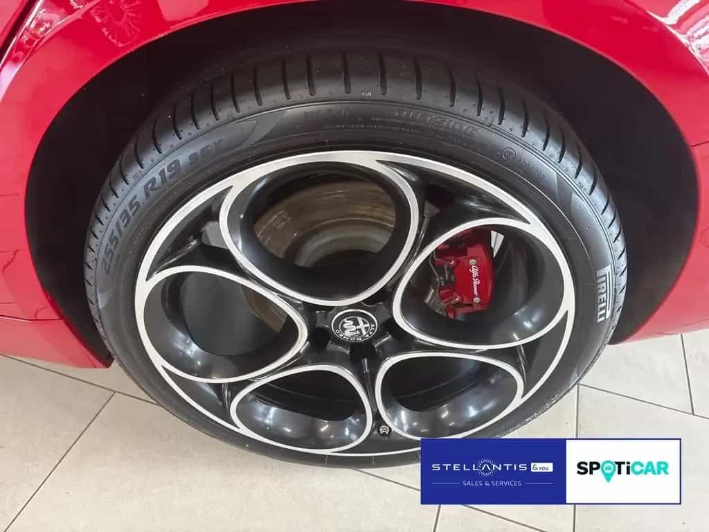 Alfa Romeo Giulia 2.0 SPRINT Q4 PANO ACC MEMORY KAMERA 01/2024-photo-10