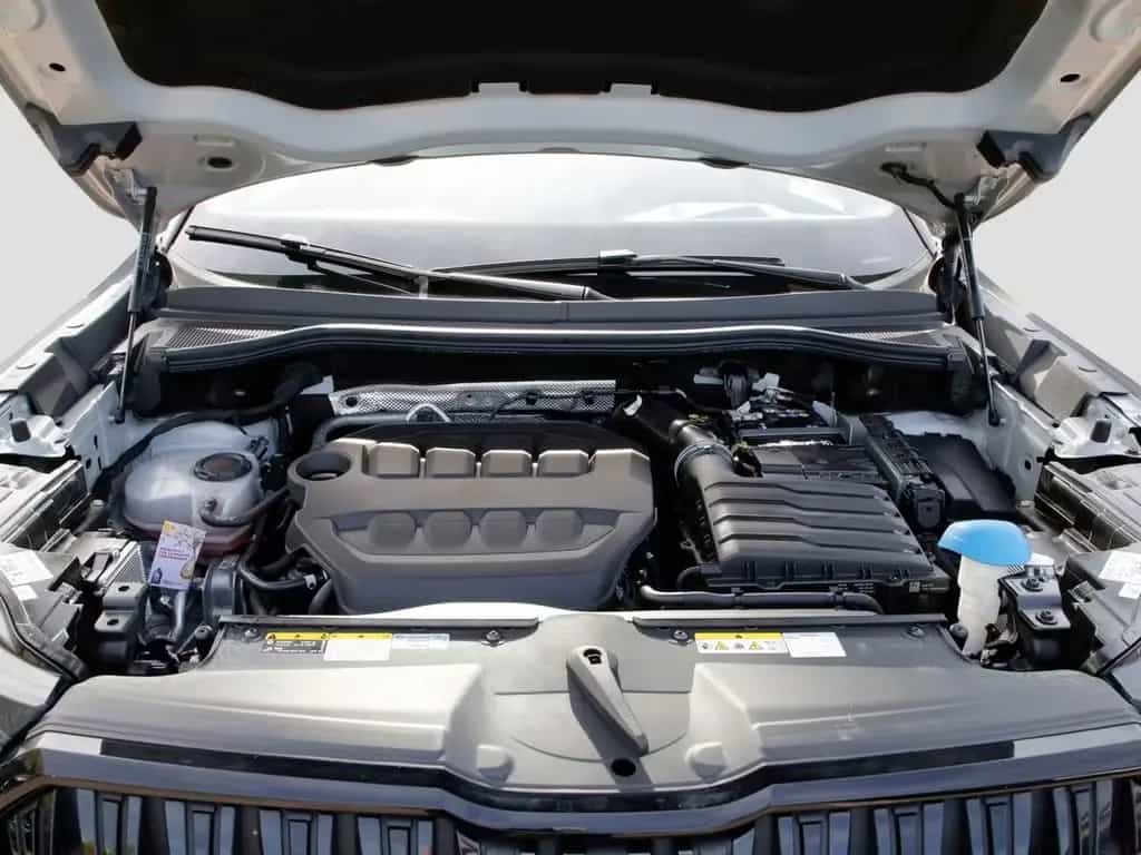 Skoda Kodiaq 2.0 TSI DSG 4x4 RS '20 ACC Pano 7Sitz AHK 07/2025-photo-7