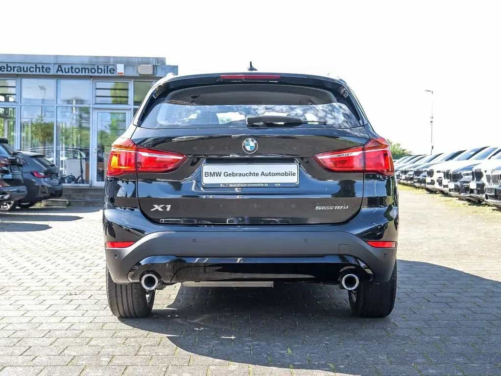 BMW X1 sDrive18d A NAVI PDC V+H DAB Tempomat Klima 02/2022-photo-10