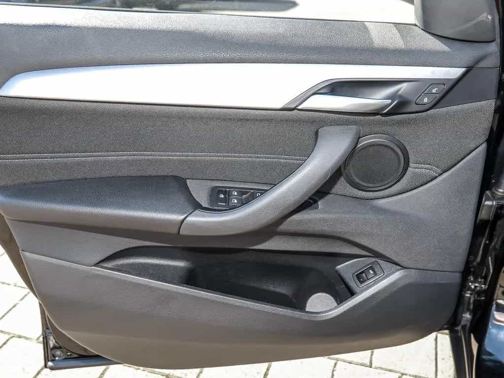 BMW X1 sDrive18d A NAVI PDC V+H DAB Tempomat Klima 02/2022-photo-16
