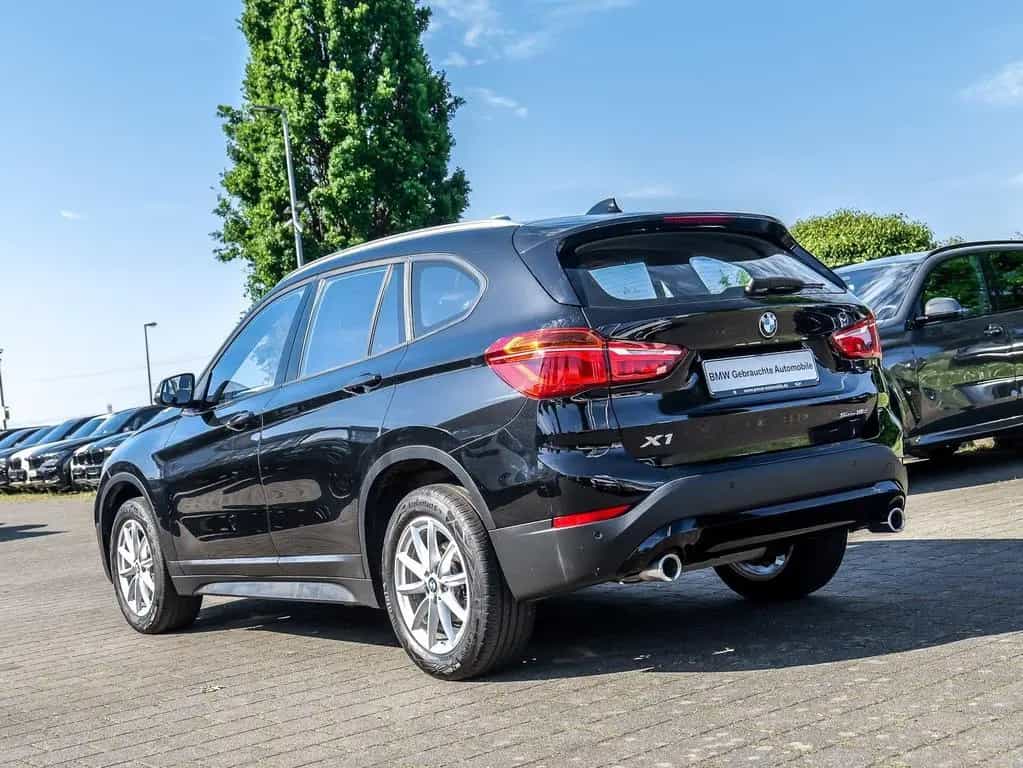 BMW X1 sDrive18d A NAVI PDC V+H DAB Tempomat Klima 02/2022-photo-7