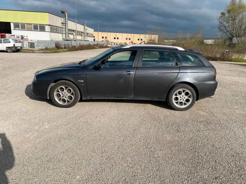 Alfa Romeo 156 1.9 JTD Sportwagon Distinctive 07/2004-photo-3