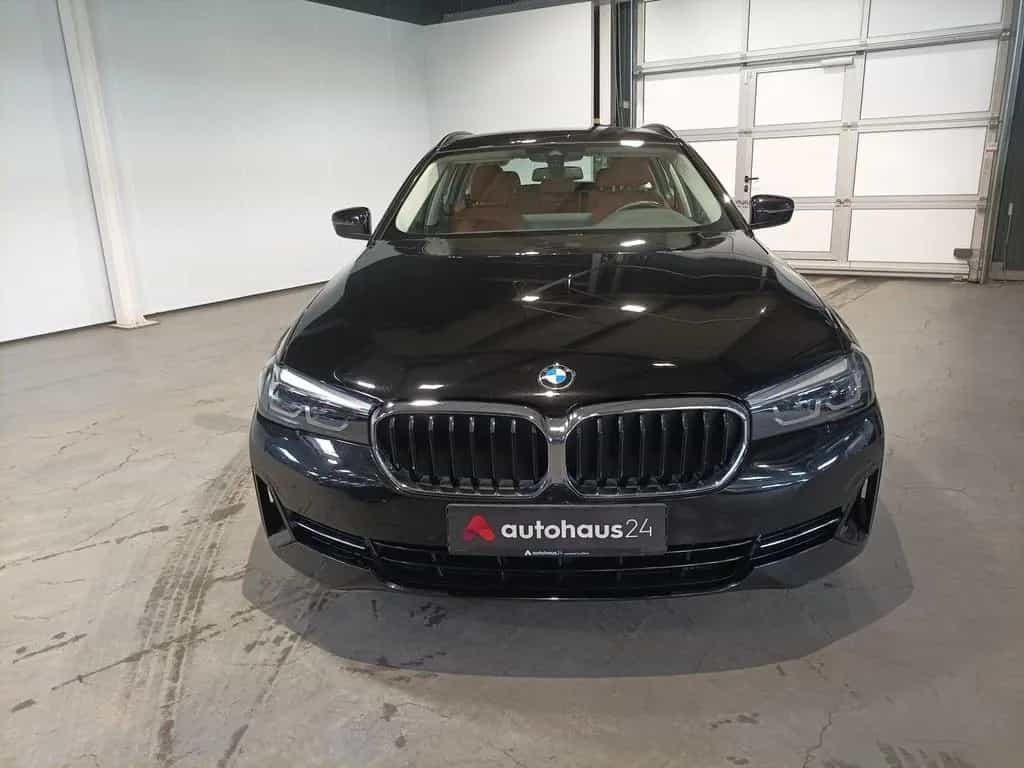BMW 520 5er - 520 d AHK|Navi|LED|Sportsitz 01/2023-photo-1
