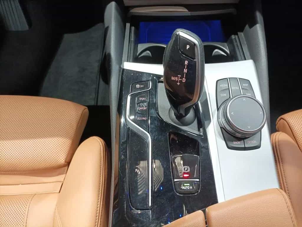 BMW 520 5er - 520 d AHK|Navi|LED|Sportsitz 01/2023-photo-11