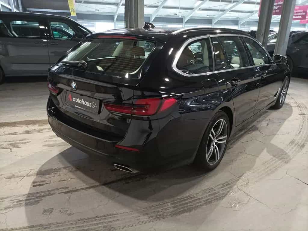 BMW 520 5er - 520 d AHK|Navi|LED|Sportsitz 01/2023-photo-4