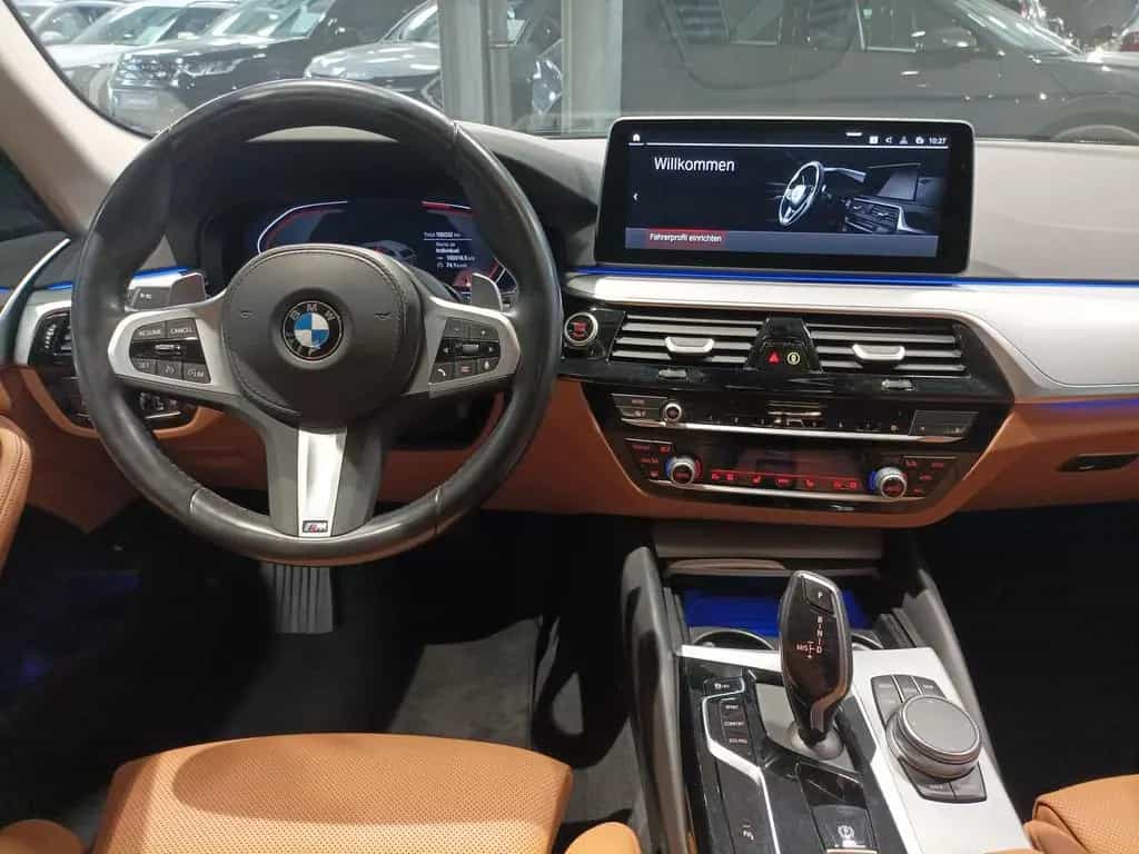 BMW 520 5er - 520 d AHK|Navi|LED|Sportsitz 01/2023-photo-8
