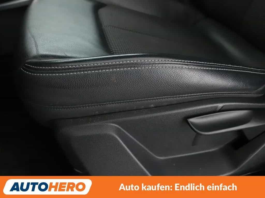 Audi Q2 1.4 TFSI ACT Sport Aut.*NAVI*HEAD-UP*LED*ACC* 03/2017-photo-32