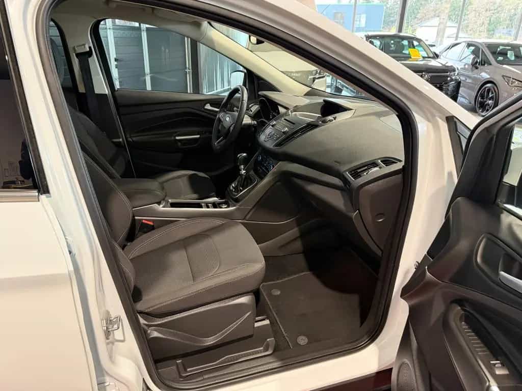 Ford Kuga PDC LED Notbrems Sitzheizung 12/2019-photo-26