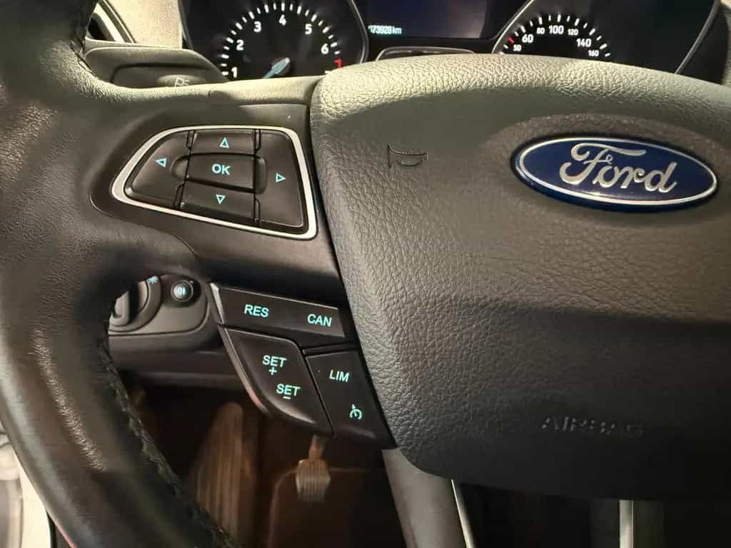Ford Kuga PDC LED Notbrems Sitzheizung 12/2019-photo-29