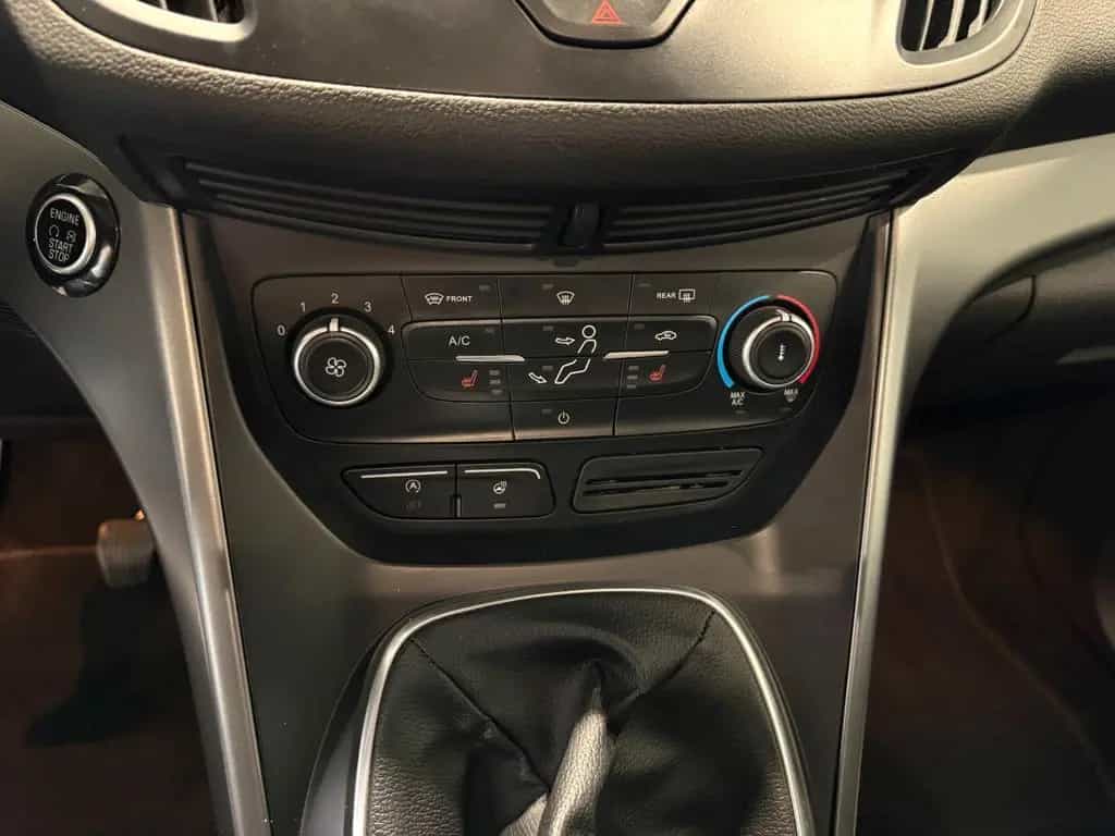 Ford Kuga PDC LED Notbrems Sitzheizung 12/2019-photo-31
