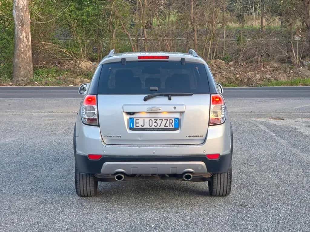 Chevrolet Captiva 2.2 VCDi 184CV aut. 4WD LTZ 7P 08/2011-photo-3