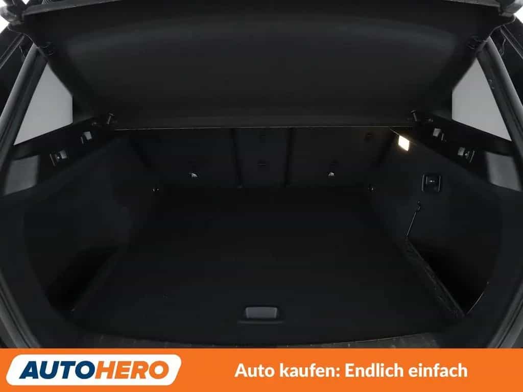 BMW X1 07/2017-photo-17