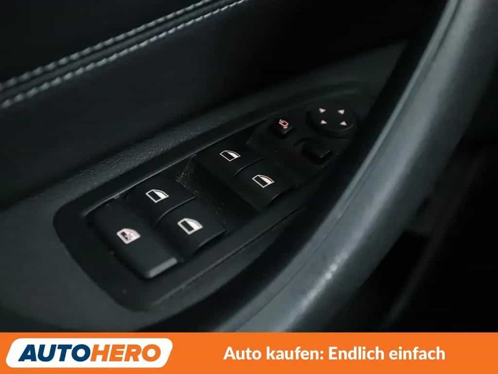 BMW X1 07/2017-photo-24