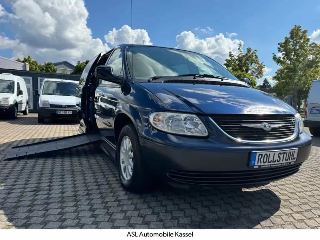 Chrysler Voyager 3.8 V6 Rollstuhlrampe Automatik Klima 02/2003-photo-0