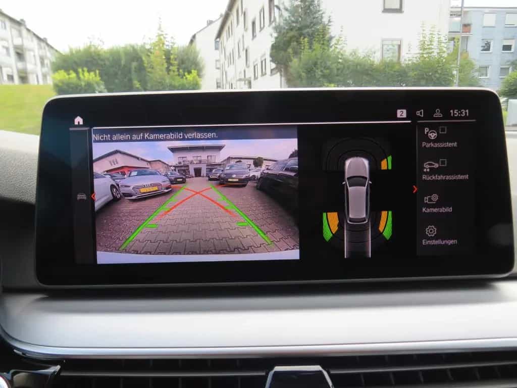 BMW 5 Series 520d touring Sport Line *1.HAND*LEDER*HUD*KAMERA 08/2020-photo-14