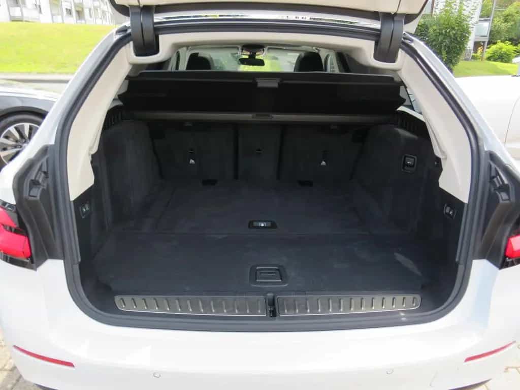 BMW 5 Series 520d touring Sport Line *1.HAND*LEDER*HUD*KAMERA 08/2020-photo-21