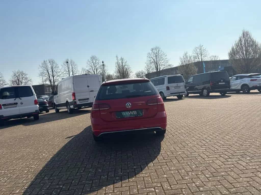 Volkswagen Golf VII Comfortline 1.0 TSI BMT+AHK+ACC+GJR+ 05/2017-photo-3