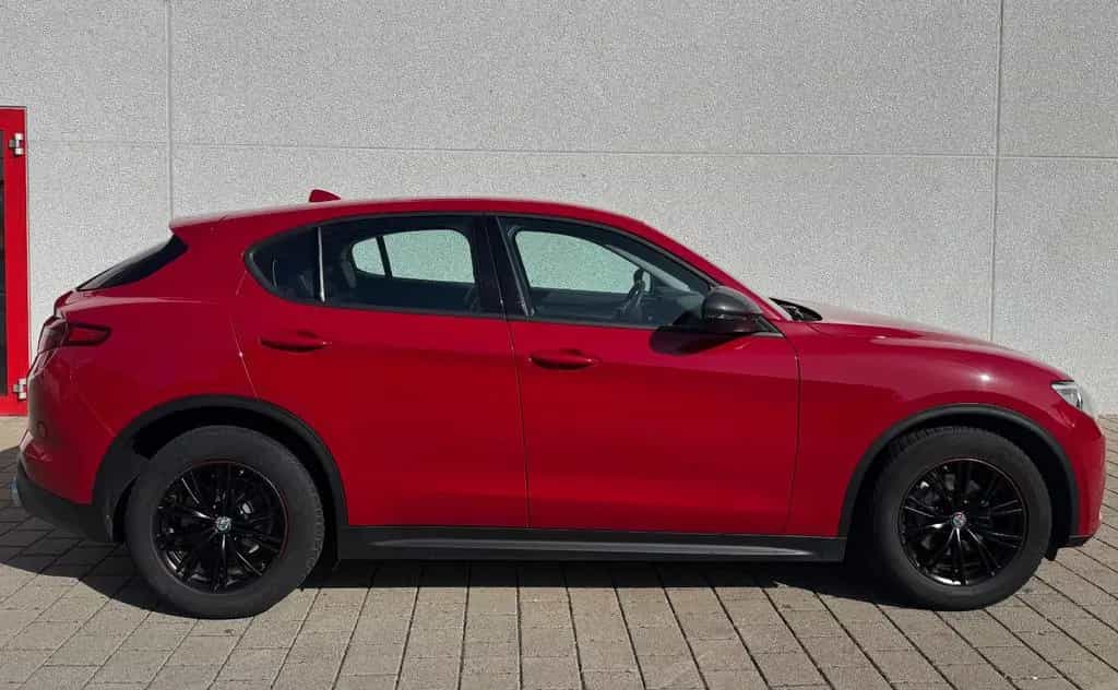 Alfa Romeo Stelvio Super Aut.Leder,Xenon,Temp,Navi,Ahk,Eur6 06/2018-photo-4