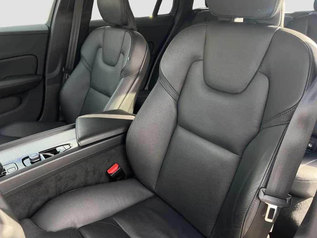 Volvo V60 Cross Country V60 B4 Cross Country AWD Plus/FSH/Keyless/LHZ 10/2023-photo-12