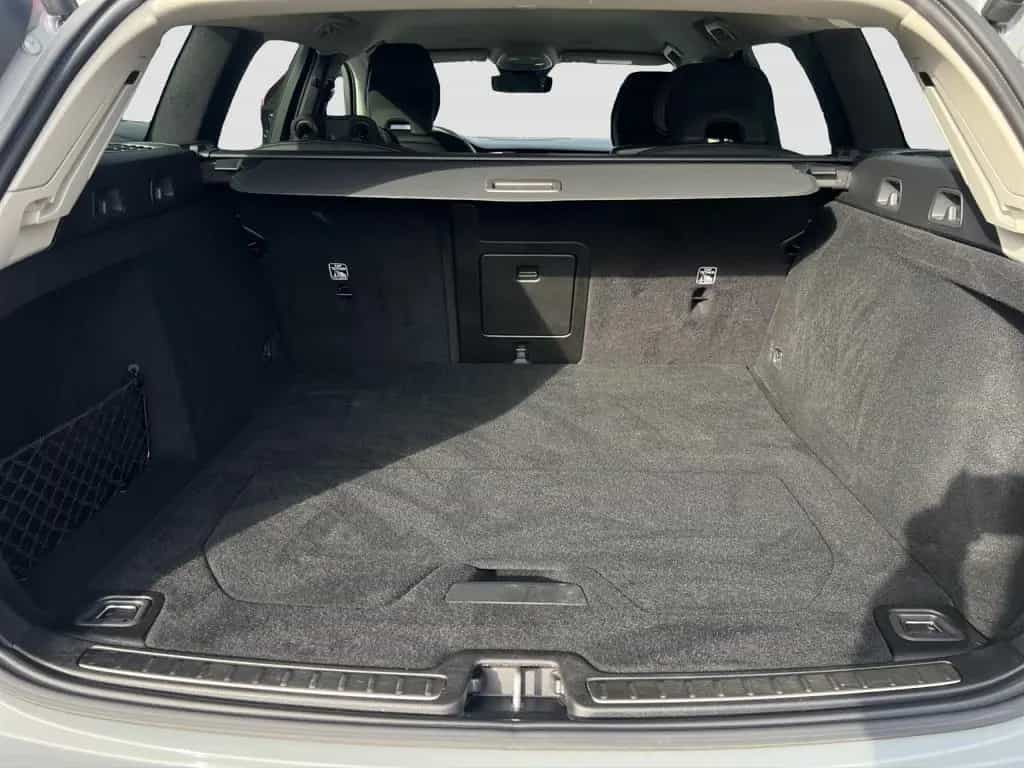 Volvo V60 Cross Country V60 B4 Cross Country AWD Plus/FSH/Keyless/LHZ 10/2023-photo-14