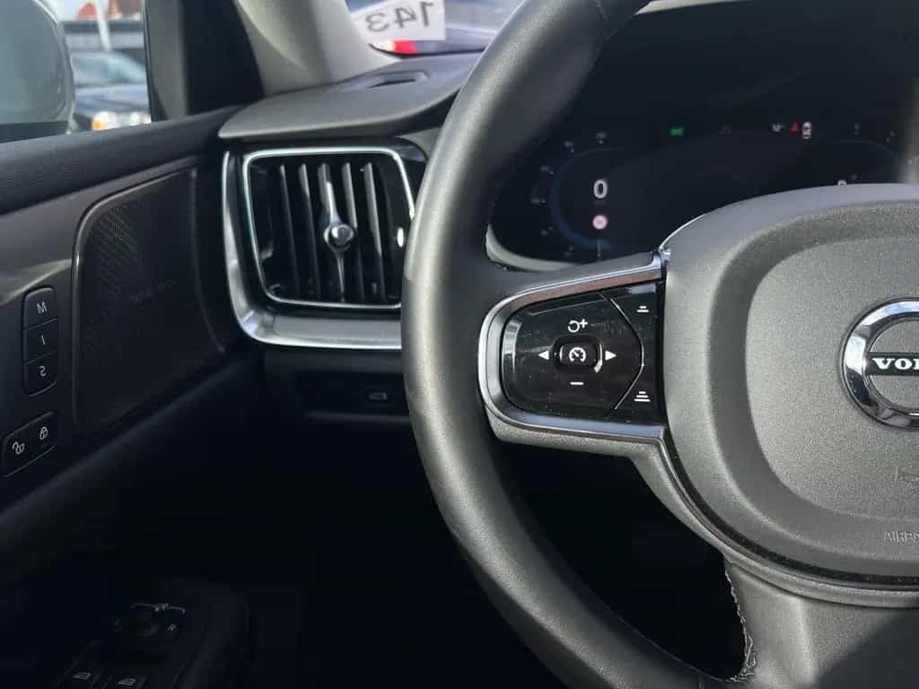 Volvo V60 Cross Country V60 B4 Cross Country AWD Plus/FSH/Keyless/LHZ 10/2023-photo-21