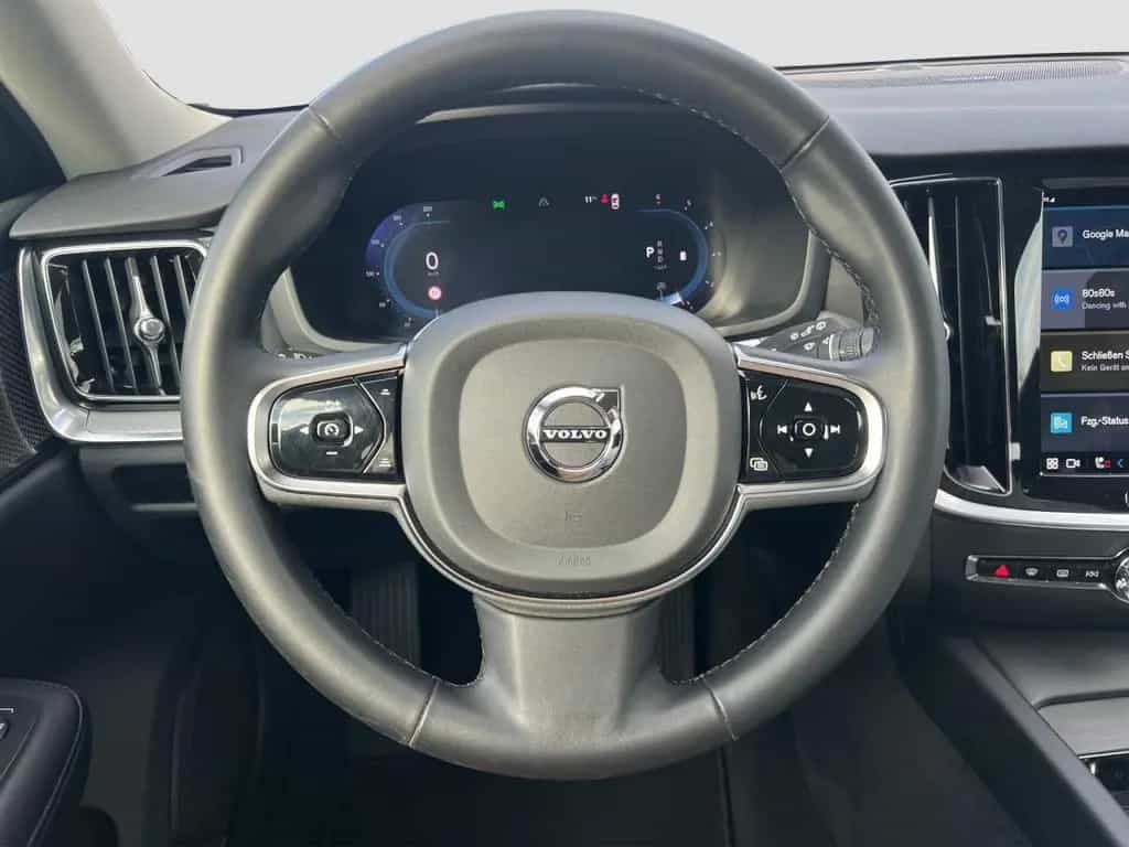 Volvo V60 Cross Country V60 B4 Cross Country AWD Plus/FSH/Keyless/LHZ 10/2023-photo-6