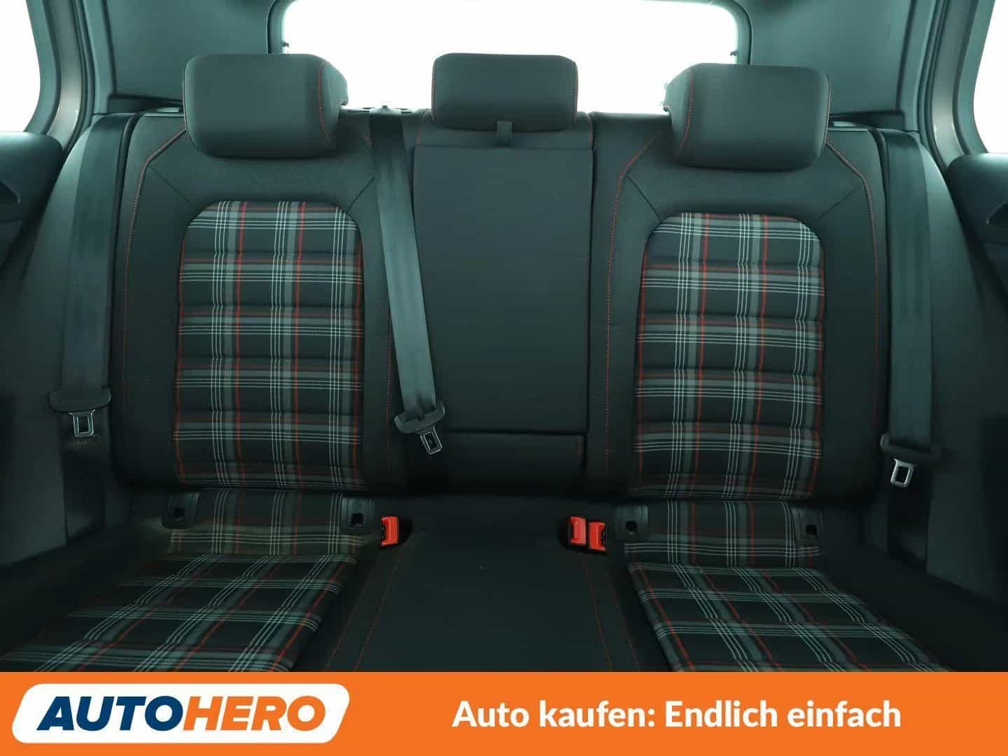 Volkswagen Golf 06/2015-photo-15