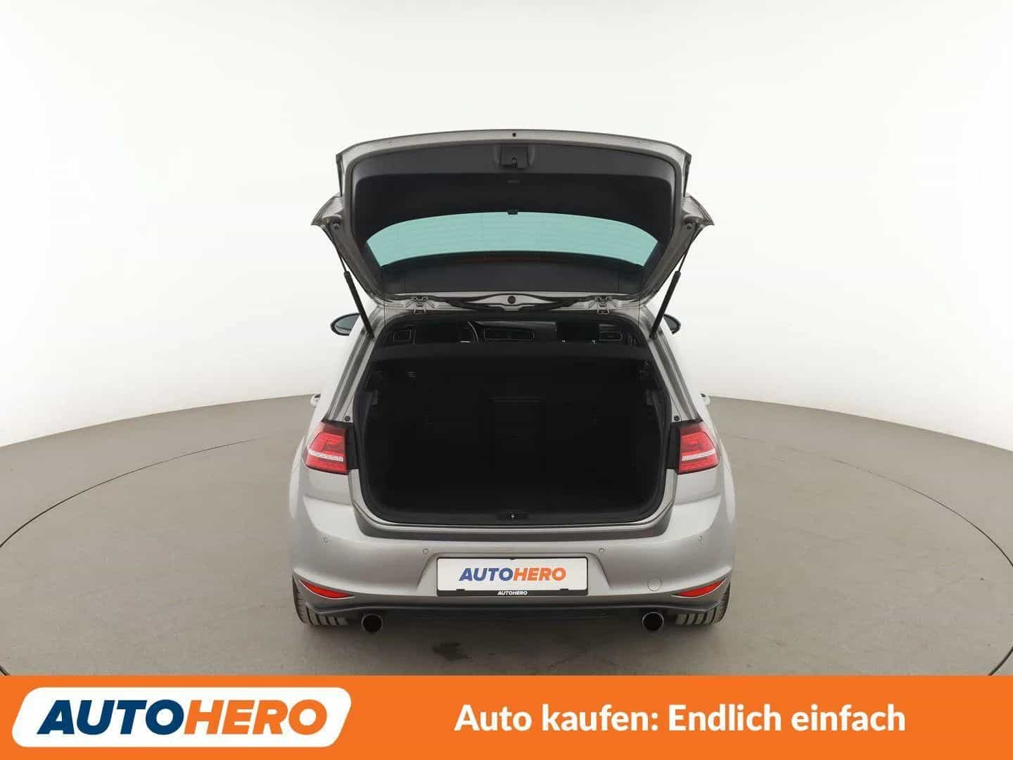 Volkswagen Golf 06/2015-photo-16