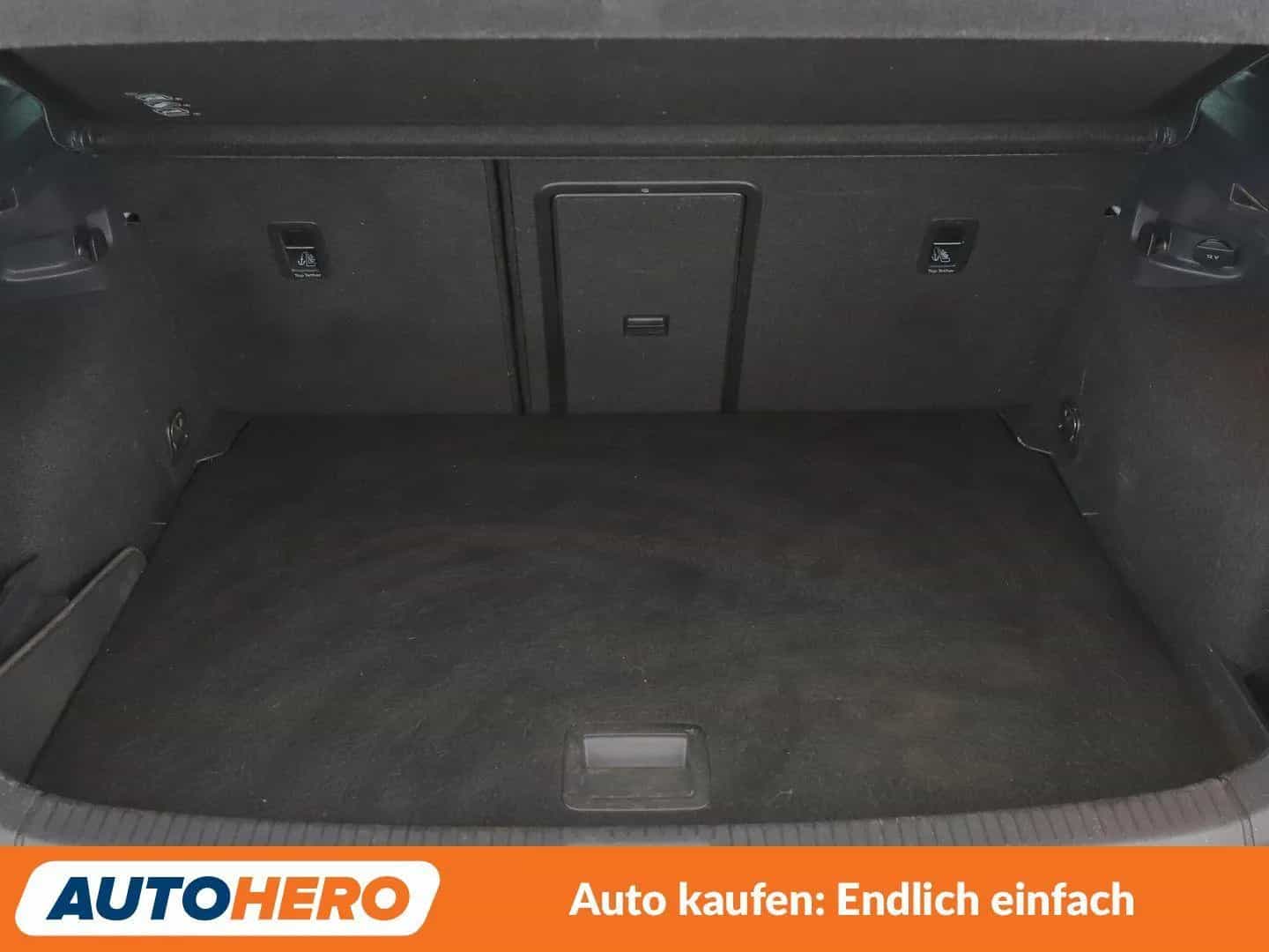 Volkswagen Golf 06/2015-photo-17
