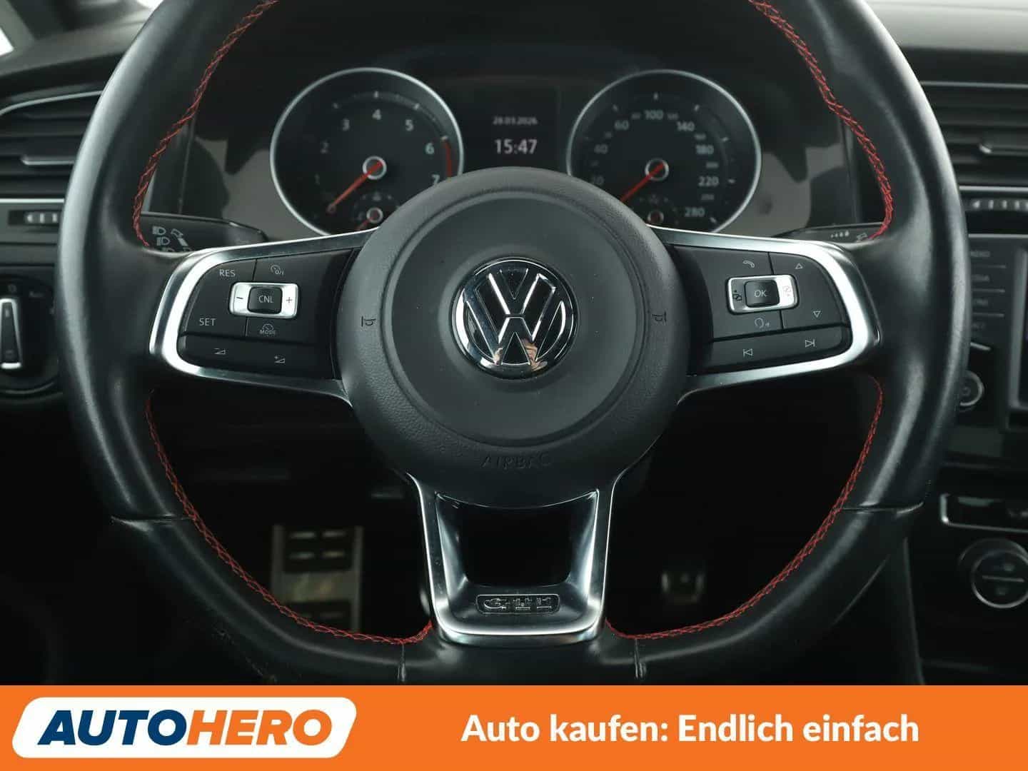 Volkswagen Golf 06/2015-photo-18