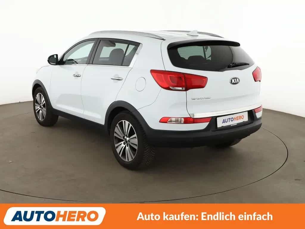 Kia Sportage 2.0 GDI Spirit 2WD *NAVI*CAM*SHZ*TEMPO* 02/2015-photo-3