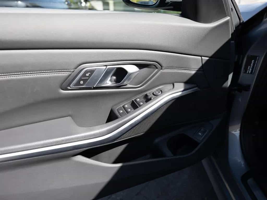 BMW 3 Series d Touring xDrive FACEL. AHK HUD LED ACC NAVI 01/2023-photo-28