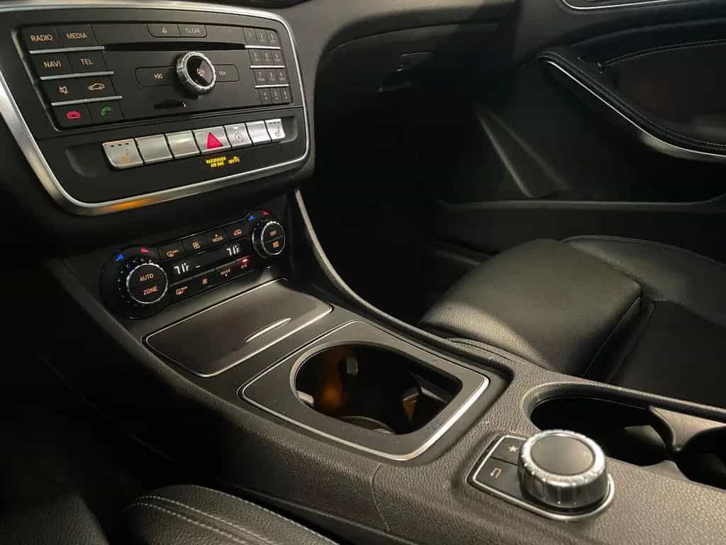 Mercedes-Benz CLA-Class 250 4Matic *Sport + Bluetooth + USB 07/2018-photo-20