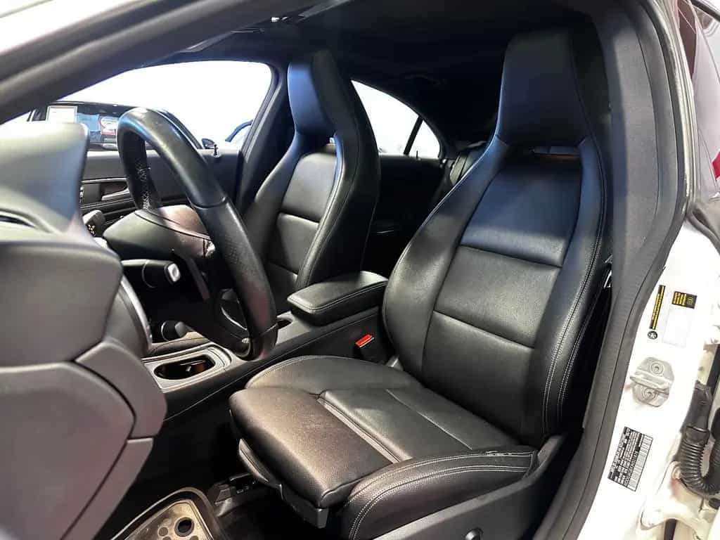 Mercedes-Benz CLA-Class 250 4Matic *Sport + Bluetooth + USB 07/2018-photo-36